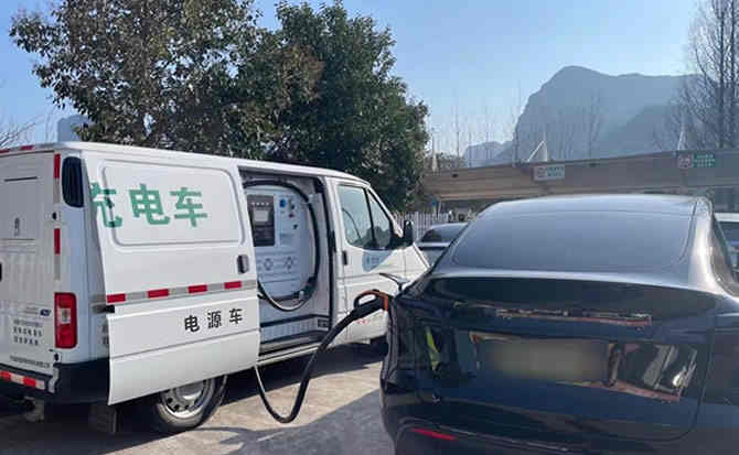 三亚汽车搭电